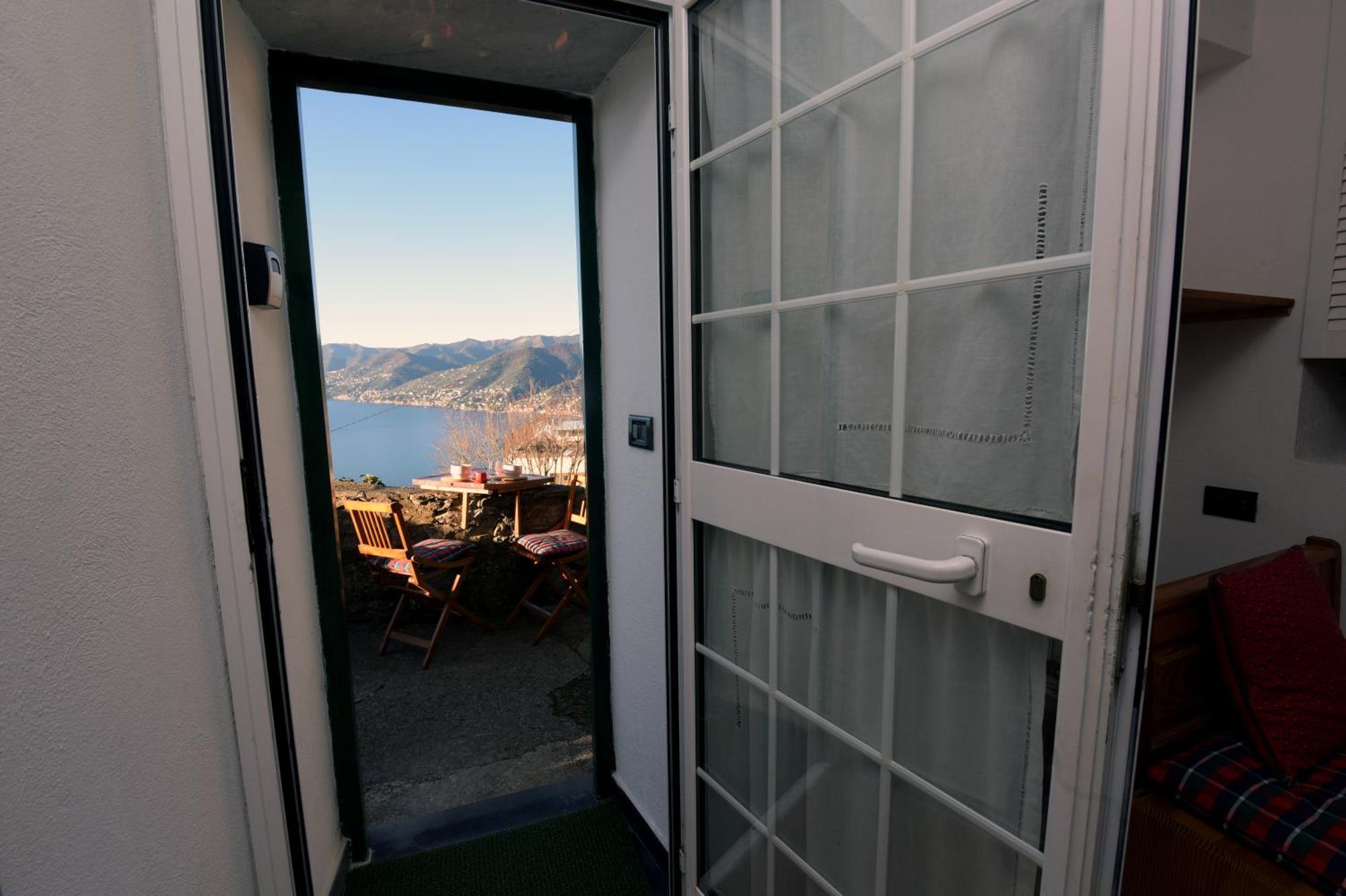 Hikers' Nest With Sea View Leilighet San Rocco  Eksteriør bilde